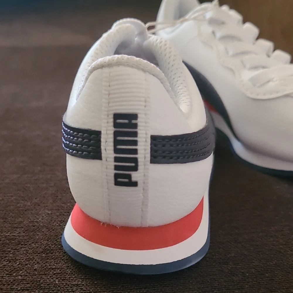 Unisex Kids White, Blue, and Red Slip-on Puma Low-Top Sneakers - Size 11 - Picture 6 of 10